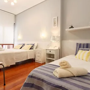 Vivienda Turistica De Prestancia En Castanos, Appartement